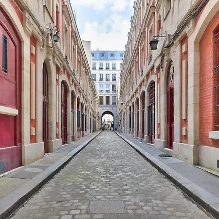 99 - Urban Fabulous 6 Bedrooms Paris
