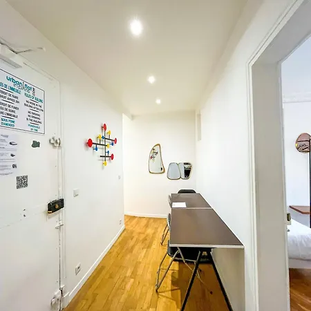 99 - Urban Fabulous 6 Bedrooms